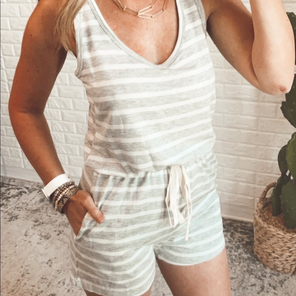 Pier Extracurricular Burgundy Romper